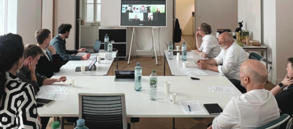 Vom Symposium zum Round Table: Design and Education in the Age of AI